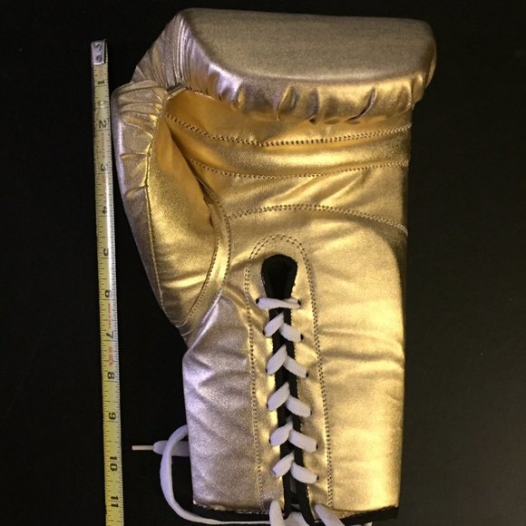 Bronco McKart Boxing Champ signed RINGSIDE Glove - Picture 7 of 10